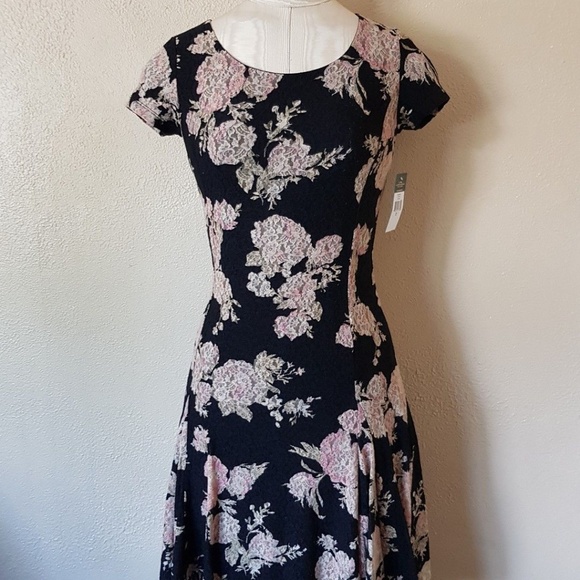 NWT WOMEN LAUREN Ralph Lauren Floral Lace dress - Picture 7 of 7